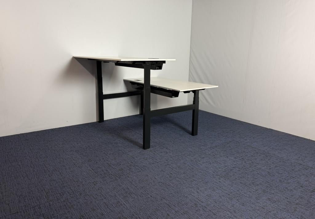 2 x Bench zit/sta bureau Ahrend Balance - 160 x 170 cm.