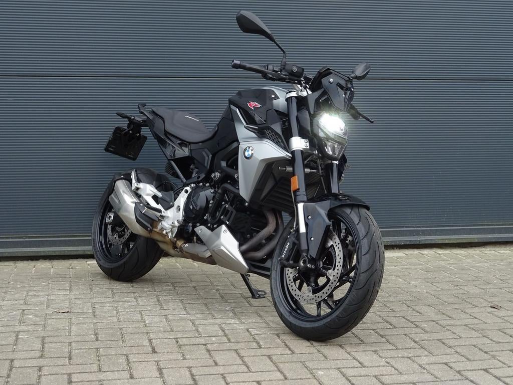BMW F 900 R 2020 ZGAN weinig KM QUICKSHIFt R900R zwart