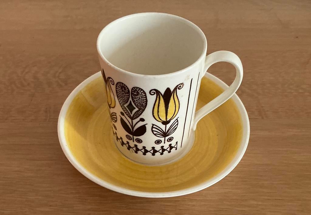 Kop en schotel royal Sphinx Maastricht, Huis en Inrichting, Keuken | Servies, Ophalen of Verzenden, Porselein, Overige stijlen