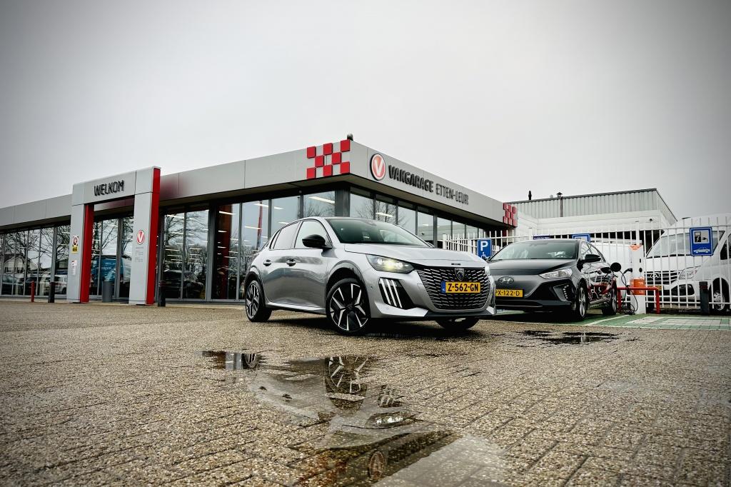 Peugeot 208 1.2 Turbo 100PK GT | CAMERA | CARPLAY + ANDROID, 12 maanden, 101 pk, Gebruikt, Euro 6