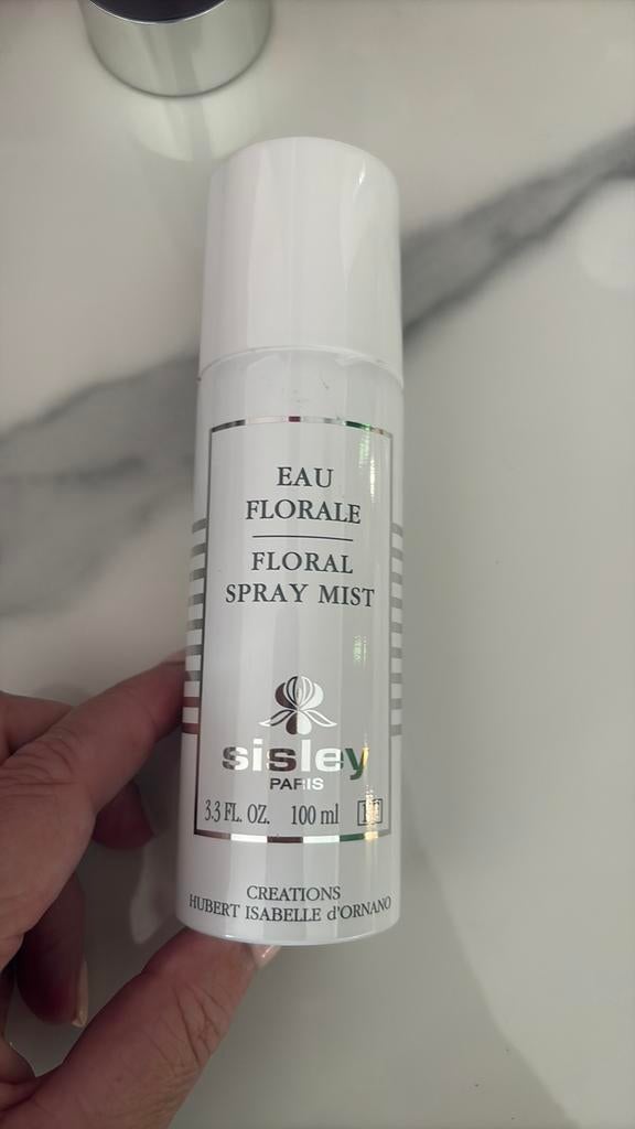 Sisley eau florale nieuw 100ml, Ophalen of Verzenden, Nieuw, Gehele gezicht, Verzorging