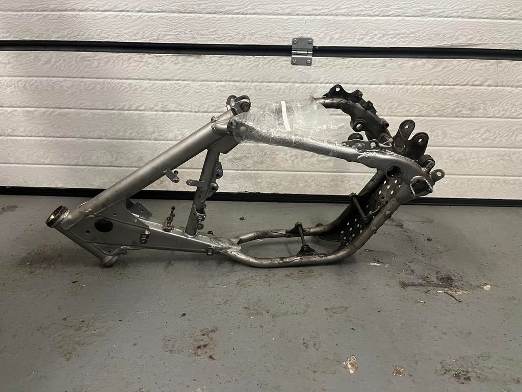 KTM 300 EXC frame compleet met compleet kenteken, Motoren, Ophalen of Verzenden