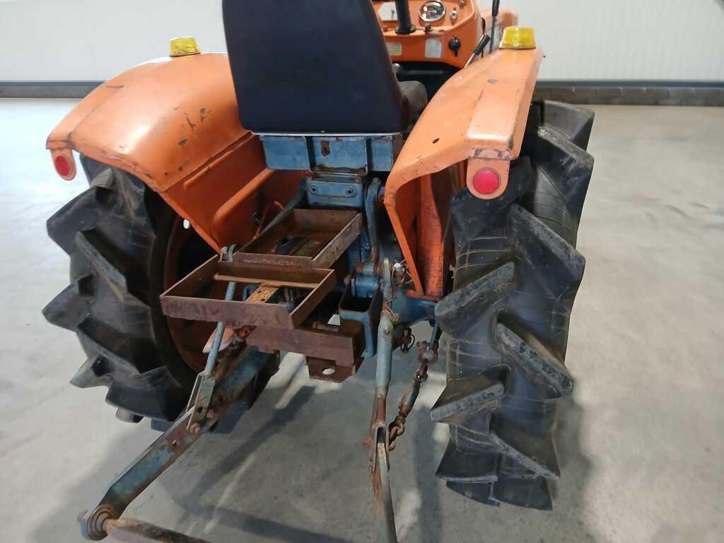 Kubota L 175, Kubota Hol, Kbt_g.eu_market_surveillance@kubota.com, Hoofdweg Oostzijde 1264
2153 LR  Nieuw-Vennep, NL, Overige typen