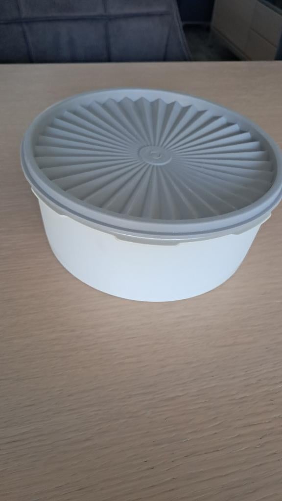 TUPPERWARE KOEKTROMMEL MET STERDEKSEL, Ophalen of Verzenden, Overige typen