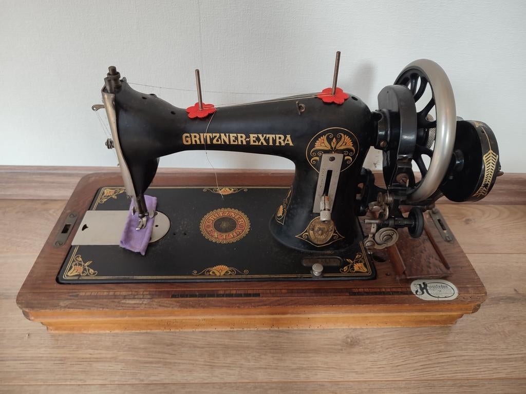 Gritzner extra antieke hand naaimachine, Ophalen