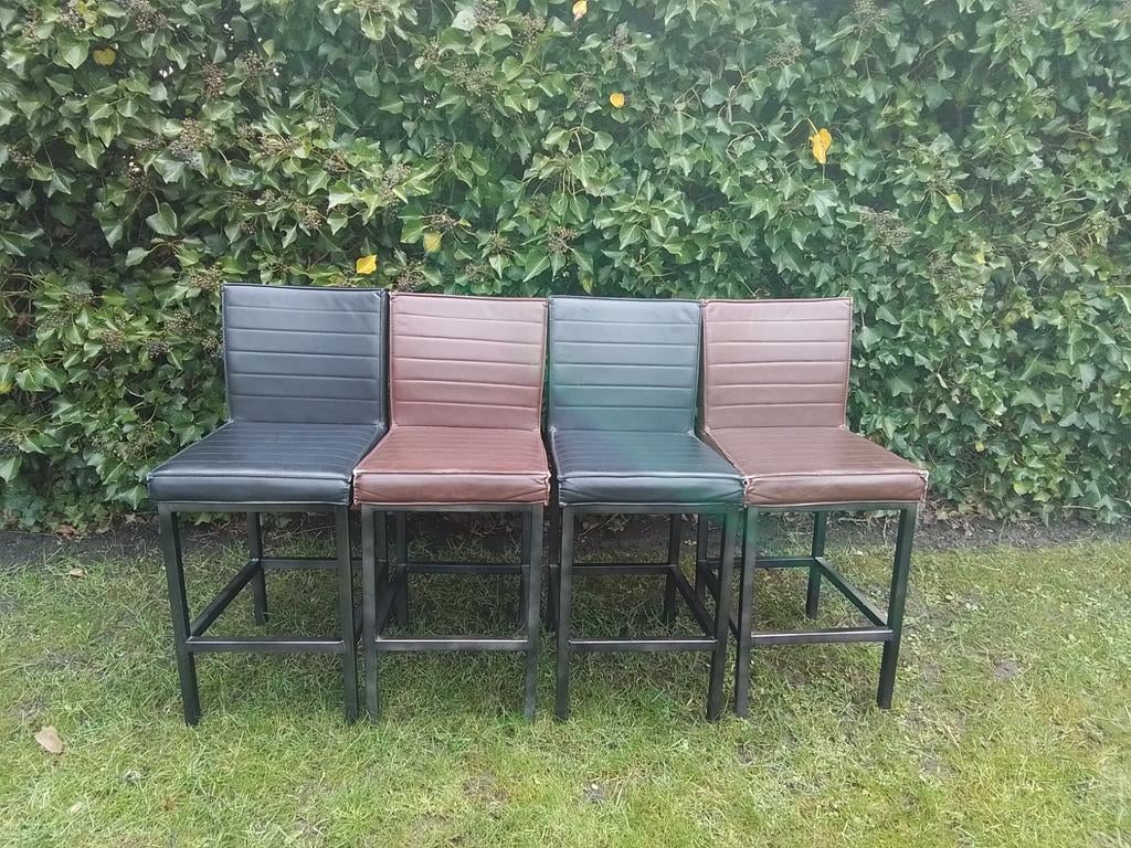 4 barkrukken, Ophalen