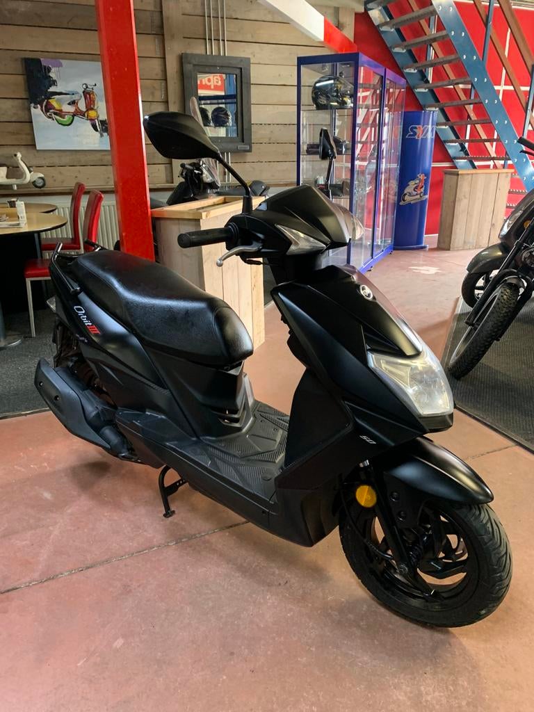 Gebro scooters: Sym orbit III 3 25KM SNOR BJ2024 mat zwart, Gebruikt, Overige modellen, Ophalen of Verzenden, Benzine
