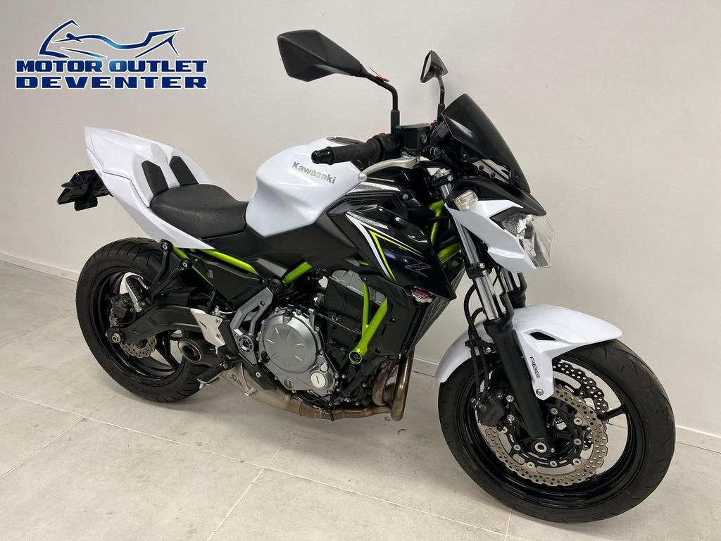 Mooie KAWASAKI Z650 ABS AKRAPOVIC 35kW - foto 3