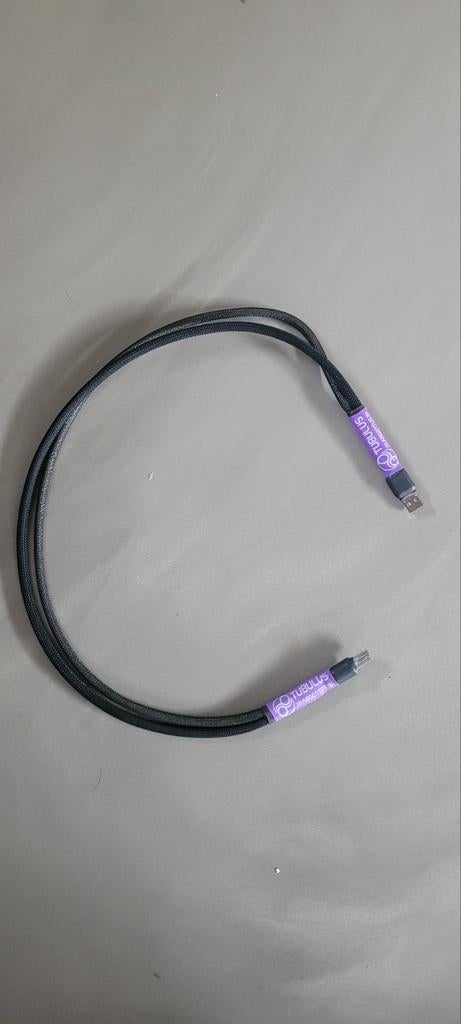 Tubulus Argentus- USB - 0,75 meter, Audio, Tv en Foto, Audiokabels en Televisiekabels, Ophalen of Verzenden, Zo goed als nieuw