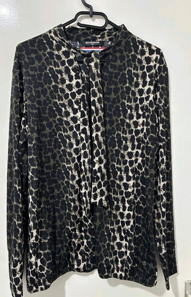 my pashion travelstof blouse Maat xl valt als  42 44, Zwart, Maat 42/44 (L), Ophalen of Verzenden, Zo goed als nieuw