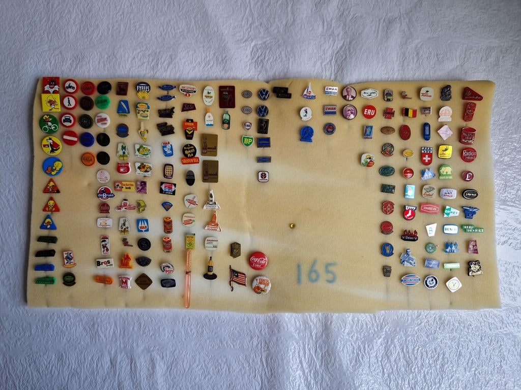 Grote verzameling speldjes en pins, Ophalen of Verzenden