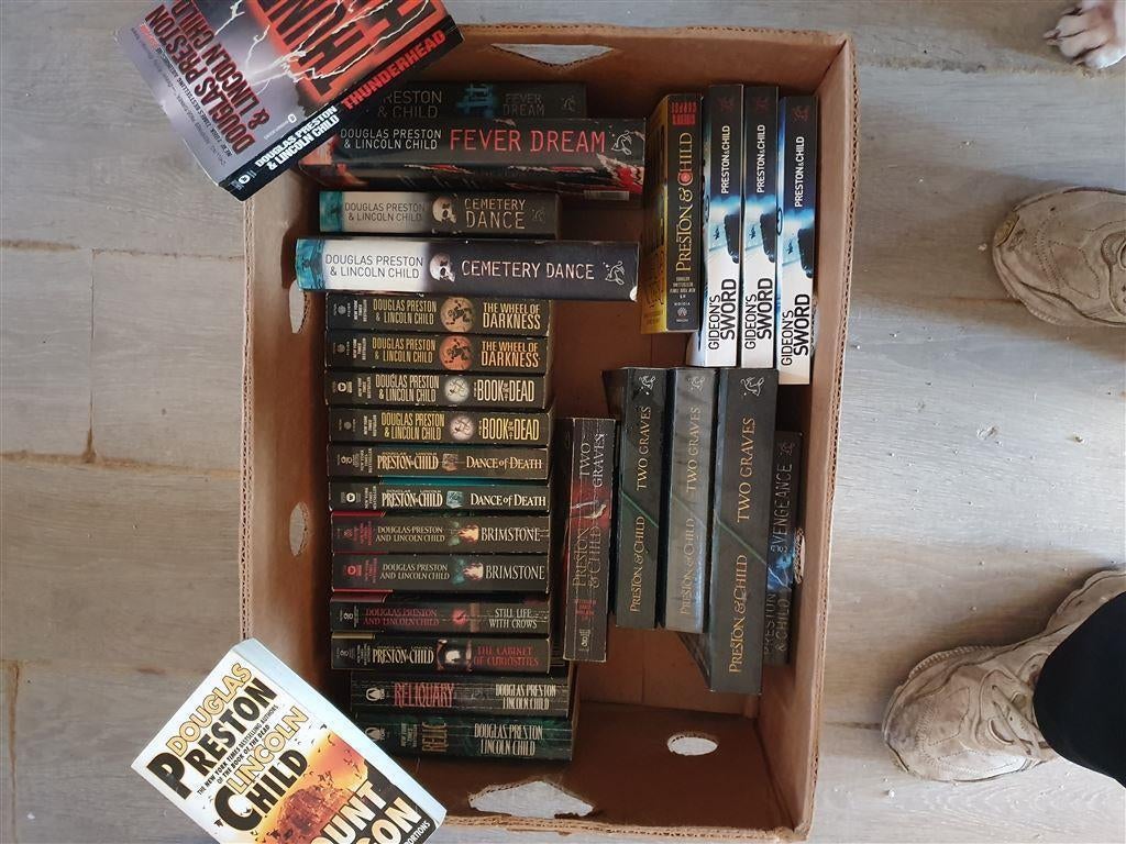 28x preston & child-engels-geode staat-losse verkoop, Ophalen of Verzenden, Zo goed als nieuw