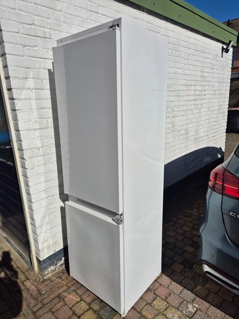 Koelvriescombinatie wit Etna, Witgoed en Apparatuur, Koelkasten en IJskasten, Ophalen, Gebruikt, 200 liter of meer, Met aparte vriezer