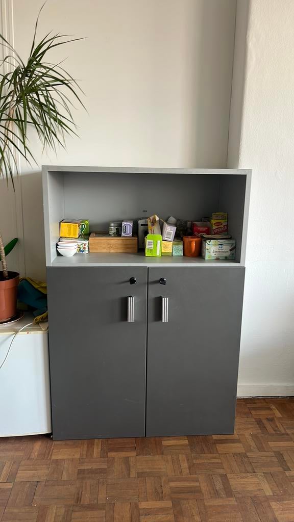 Handig kastje met sloten op deurtjes, Huis en Inrichting, Kasten | Roldeurkasten en Archiefkasten, Ophalen, Gebruikt, 50 tot 100 cm