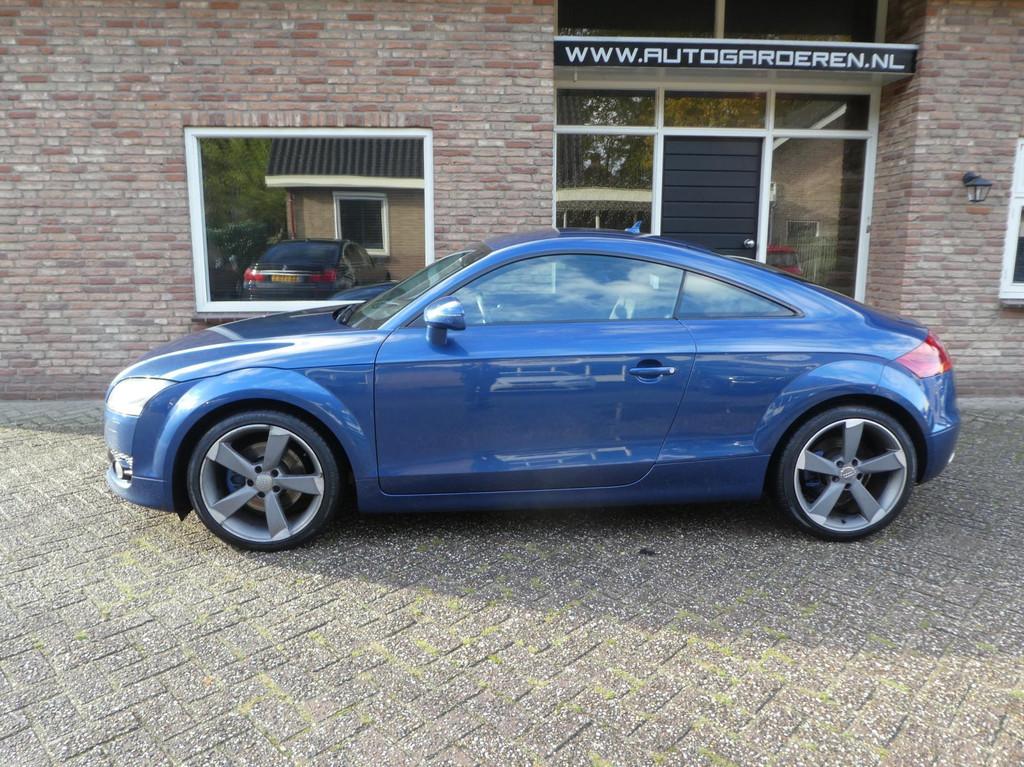 Audi TT 2.0 TFSI, Gebruikt, Zwart, 4 cilinders, 1984 cc
