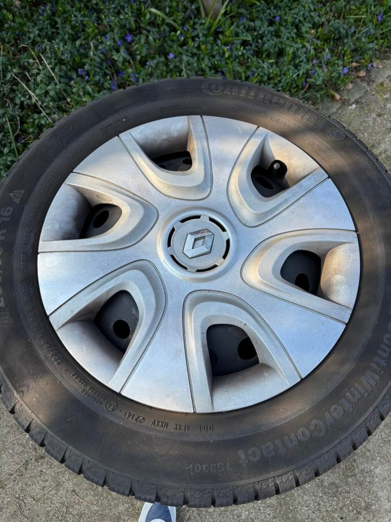 Set winterbanden Renault Captur - 205/60 R16 Continental, Ophalen, 16 inch, Banden en Velgen, 205 mm