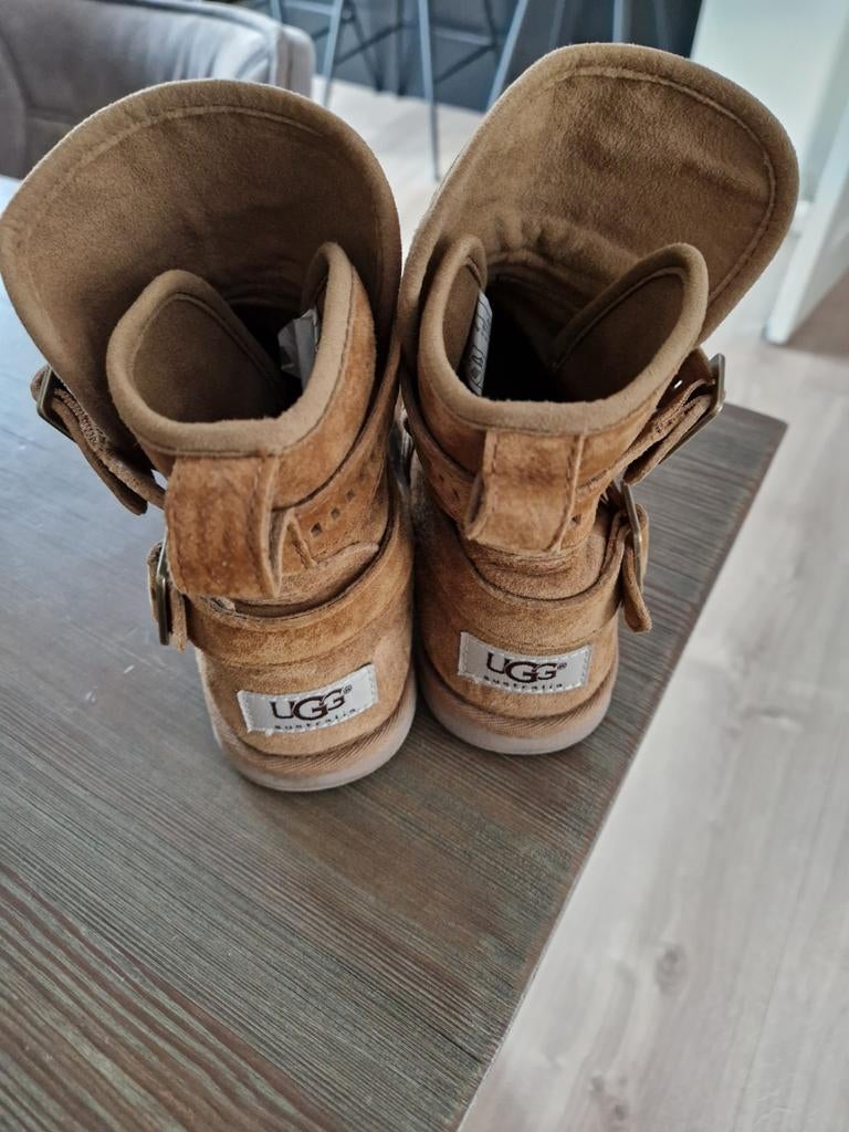 Uggs dames schoenen, Ophalen, UGG, Bruin, Zo goed als nieuw