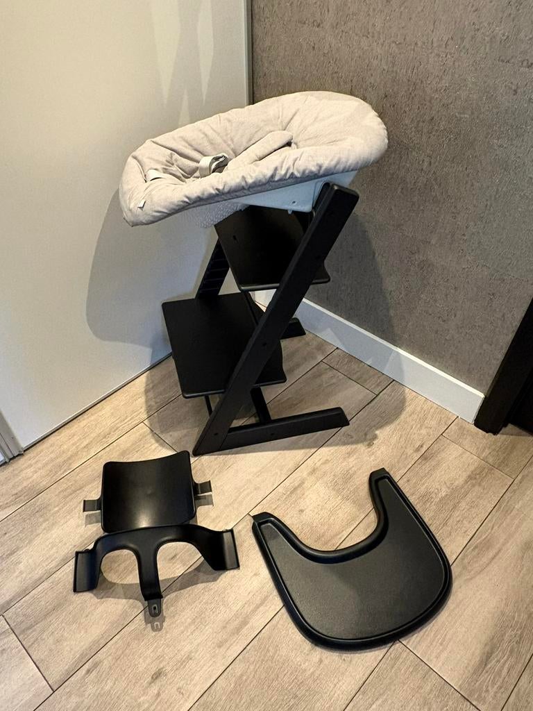 Zeer complete set , stokke stoel , newbronset , babyset en p, Ophalen of Verzenden, Zo goed als nieuw, Meegroeistoel