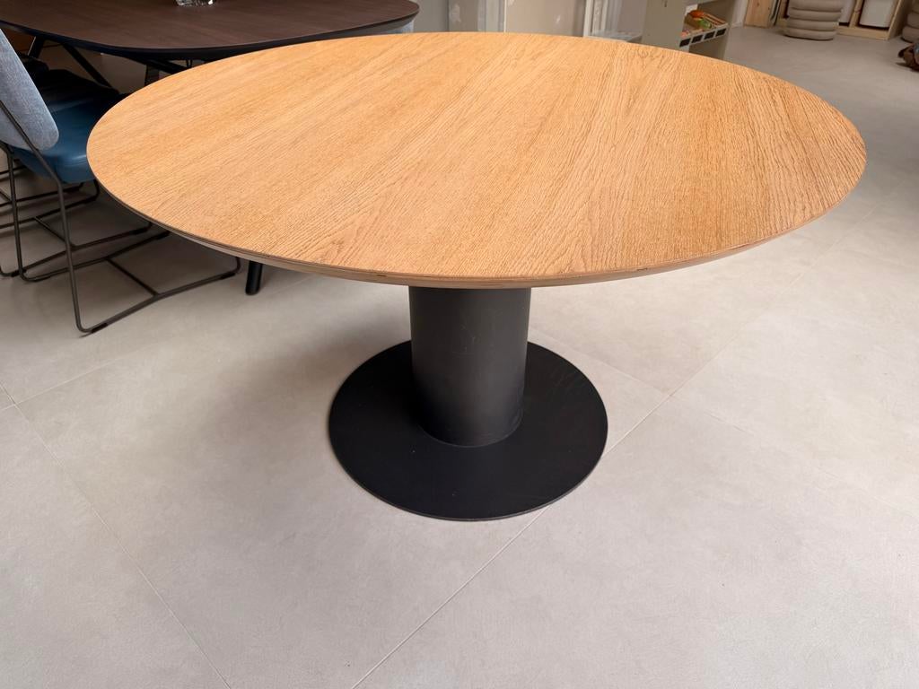Ronde eettafel en zware stalen poot, Ophalen, Overige materialen, Gebruikt, Rond