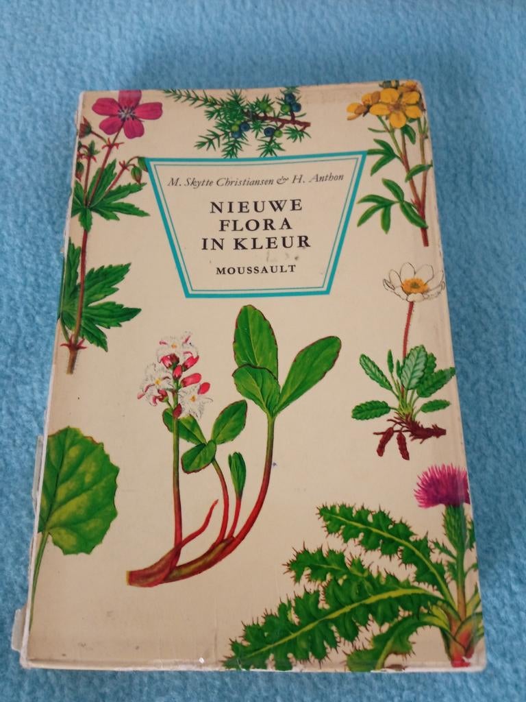 Nieuwe flora in kleur M.Skytte Christiansen &H.Anthon 1975, Boeken, Gelezen, Bloemen, Planten en Bomen, M .Skytte Christiansen