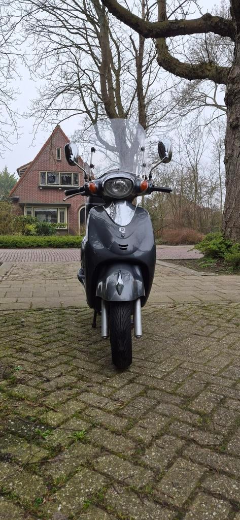 Scooter elektrisch nieuwe accu's, Gebruikt, Maximaal 45 km/u, Elektrisch, Ophalen