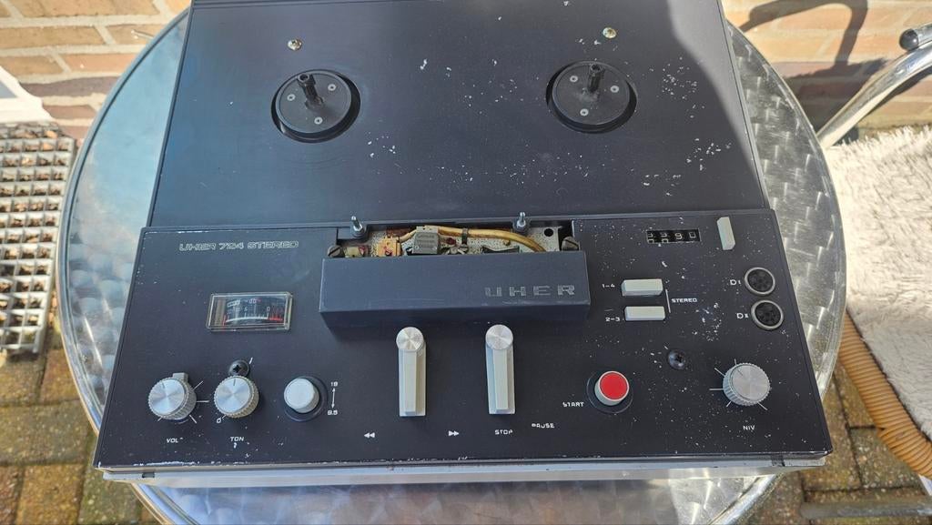 UHER BANDRECORDER TYPE 724 STEREO VOOR DE HOBBYISTEN, Ophalen of Verzenden, Defecte bandrecorder