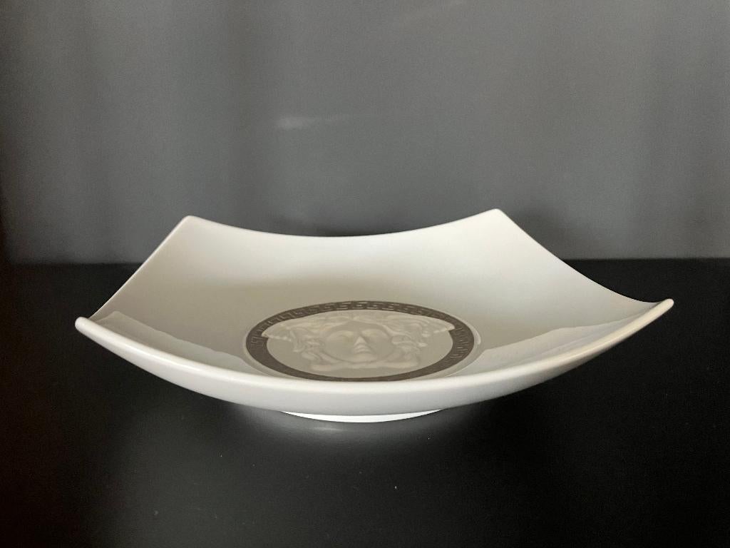 versace rosenthal gorgona medusa schaal 18 cm en/of 22 cm, Ophalen of Verzenden