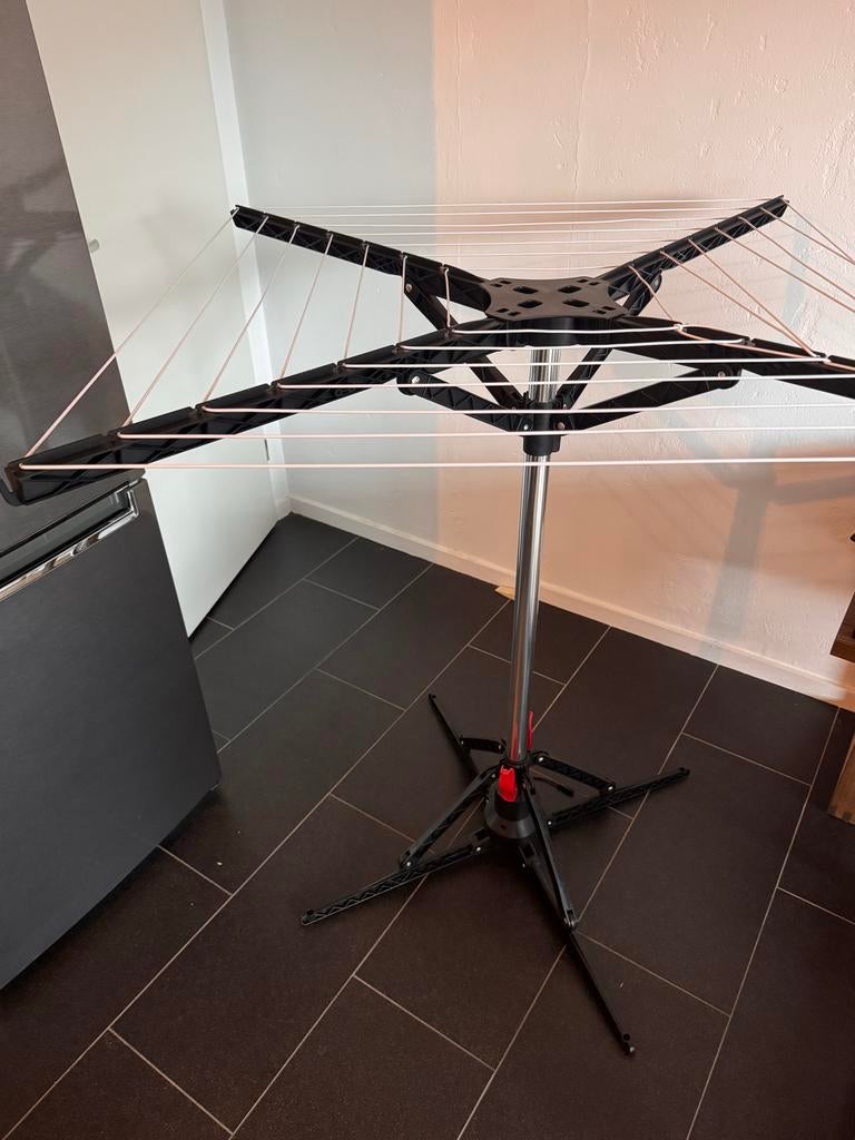 Elektrische opklapbare droogmolen, Ophalen, Gebruikt, Droogmolen