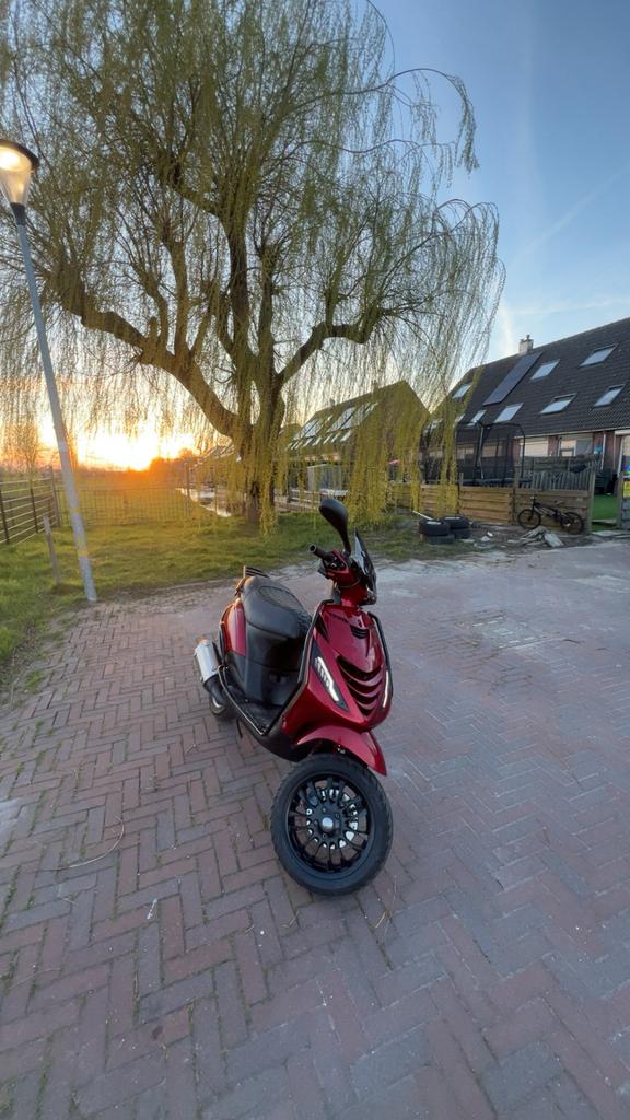 Zip 125 sp vork sm06, Ophalen, Zo goed als nieuw, Tweetakt, Zip