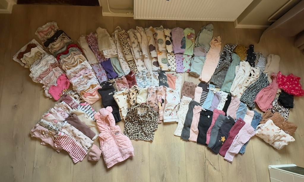 123 stuks kledingpakket meisje, Ophalen of Verzenden, Zo goed als nieuw, Maat 74