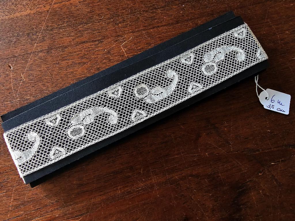 Oud geklost KANT , 6 meter lang, 3,5 cm breed / nr.61, Ophalen of Verzenden, Nieuw, Kant