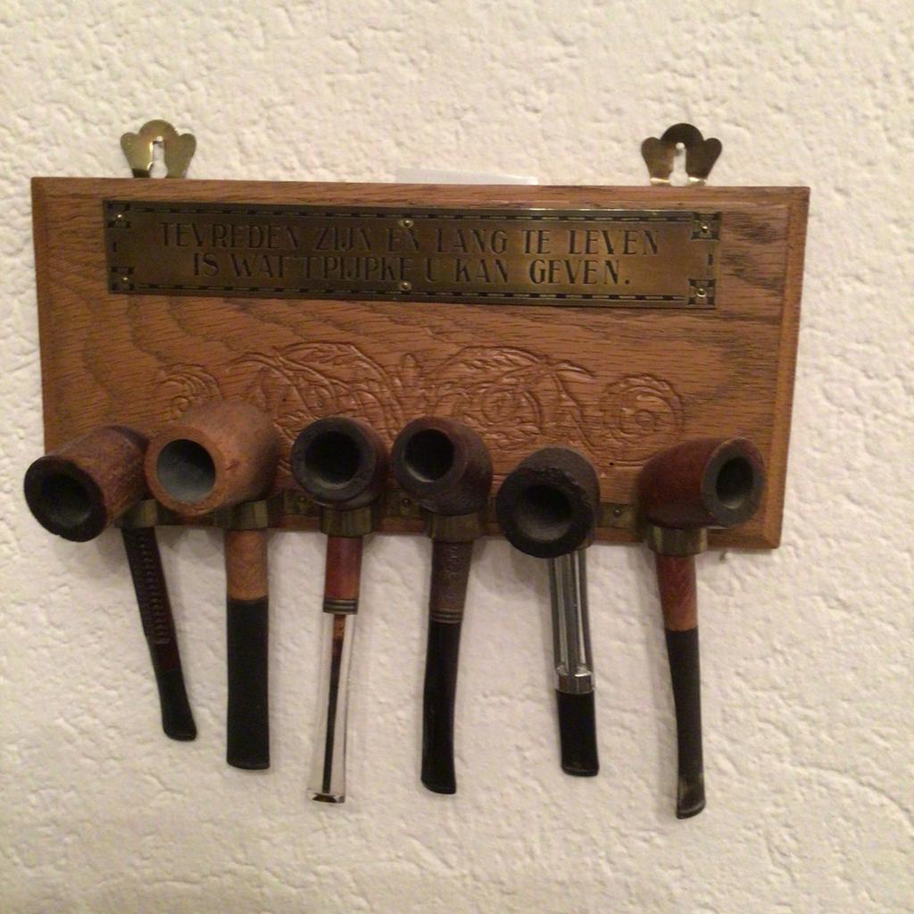 Pijpenrekje incl pijpen., Ophalen