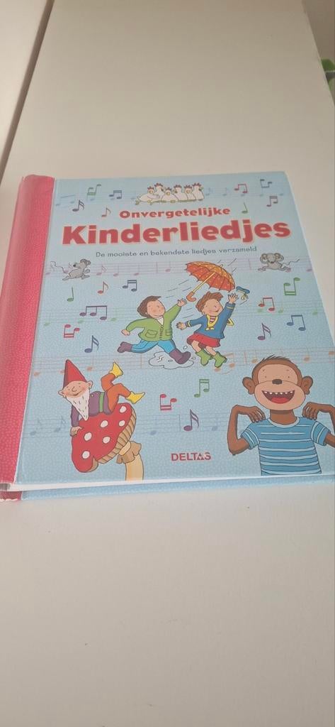 Onvergetelijke kinderliedjes, Ophalen of Verzenden, Zo goed als nieuw, Fictie algemeen