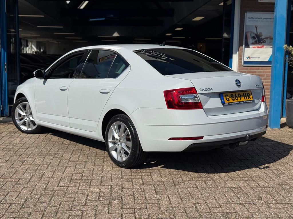 Skoda Octavia 1.0 TSI Greentech Business 2019 AUT NAVI NAP!, Stof, Gebruikt, 116 pk, Wit