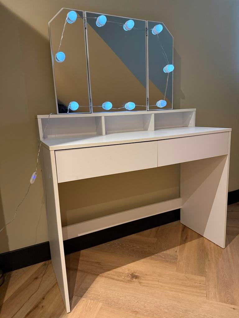 Kaptafel voor kinderen met spiegel en verlichting, Huis en Inrichting, Tafels | Kaptafels, Ophalen, Gebruikt, Hout, 100 tot 150 cm