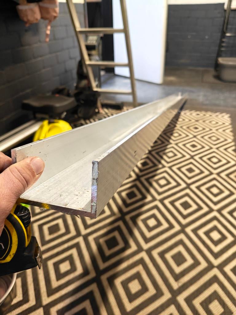 Aluminium u profiel 2.6m, Ophalen