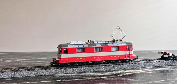Marklin 38420 SBB RE 4/4 Swiss Express zgan!, Wisselstroom, Locomotief, Ophalen of Verzenden, Zo goed als nieuw