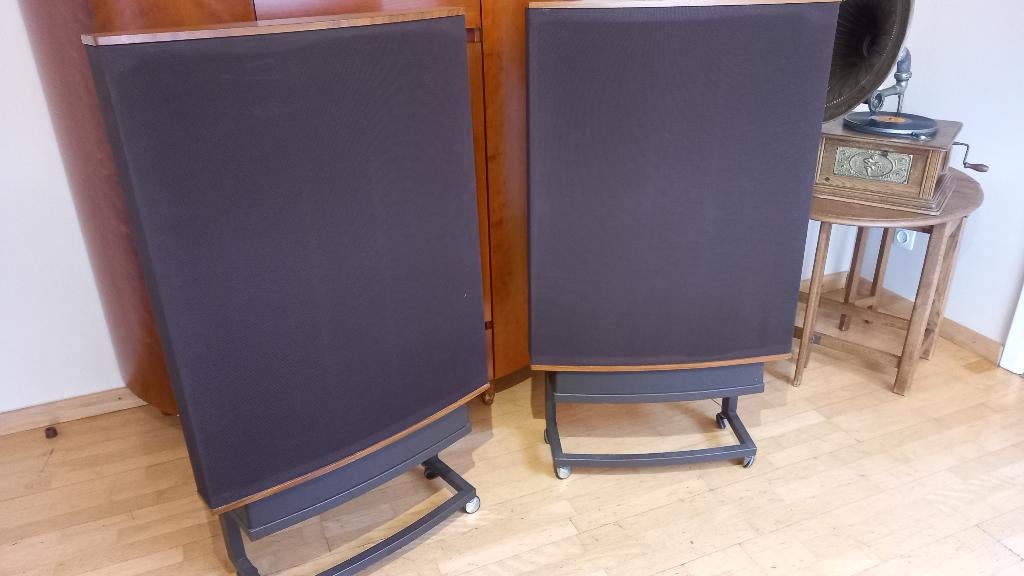 set Quad ESL63 op metal sokkel, Refurbished, Minder dan 60 watt, Front, Rear of Stereo speakers, Ophalen