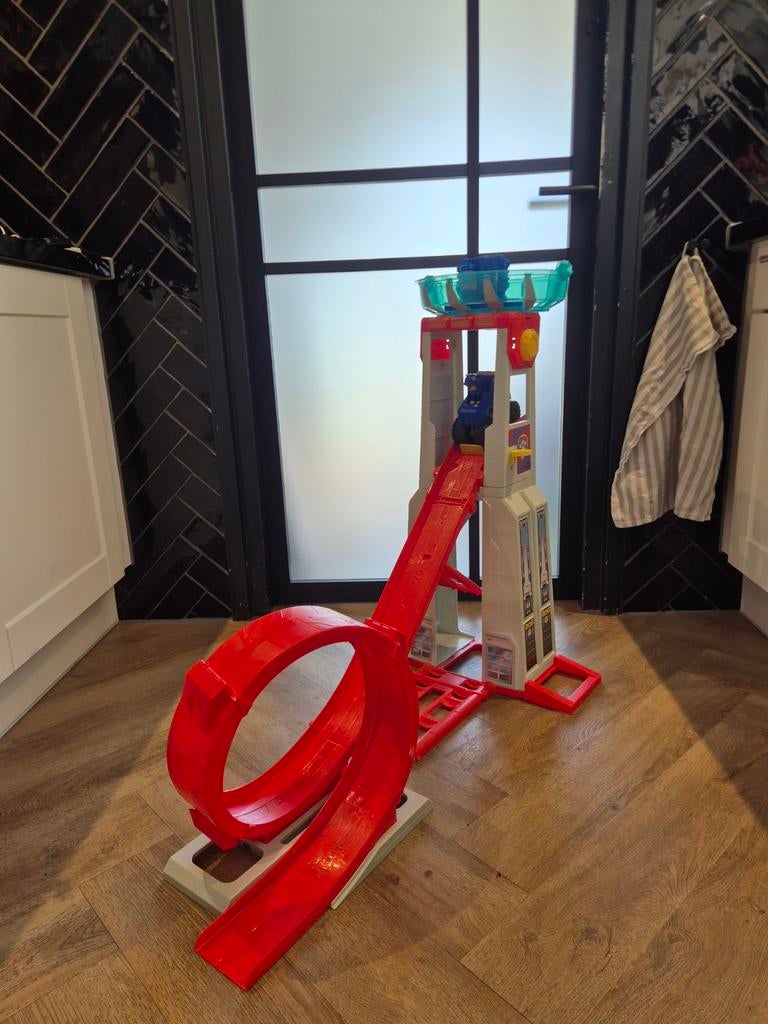 Paw Patrol Super Loop Toren met geluid + Chase auto, Ophalen
