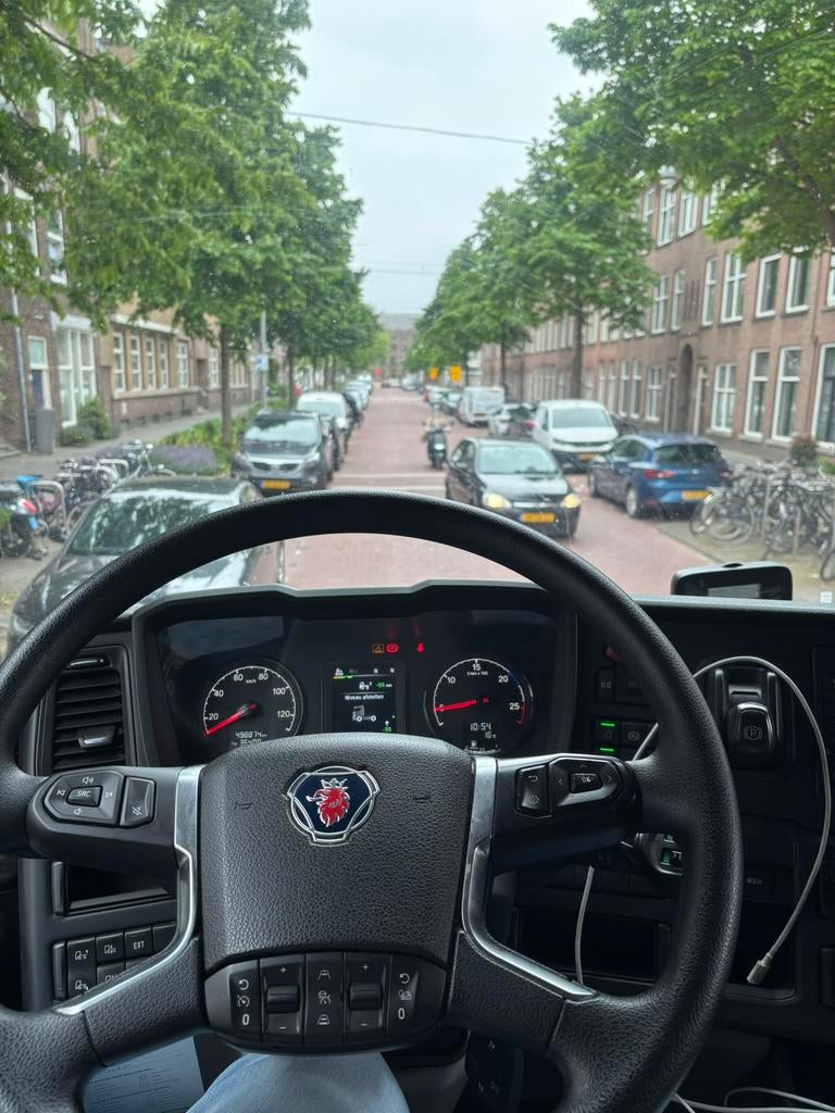 ZZP Chauffeur CE / ADR Tank / LZV / DE beschikbaar, 33 - 40 uur, Vanaf 10 jaar, Freelance of Uitzendbasis