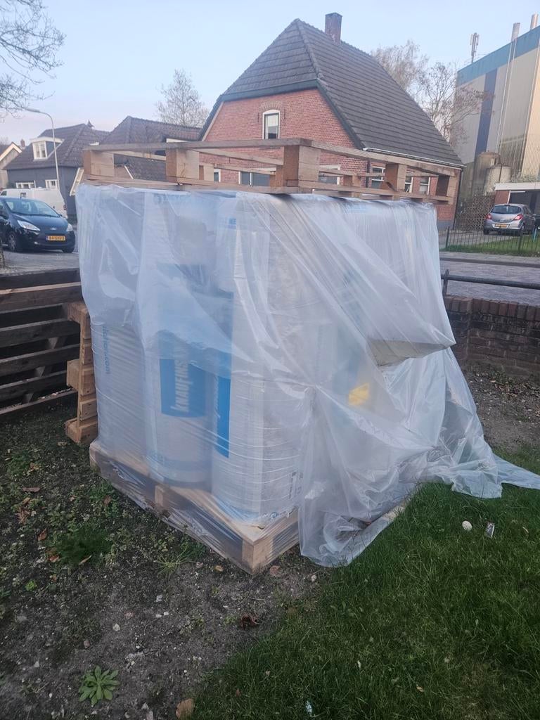 Knauff isolatie, Ophalen, Nieuw, 15 m² of meer