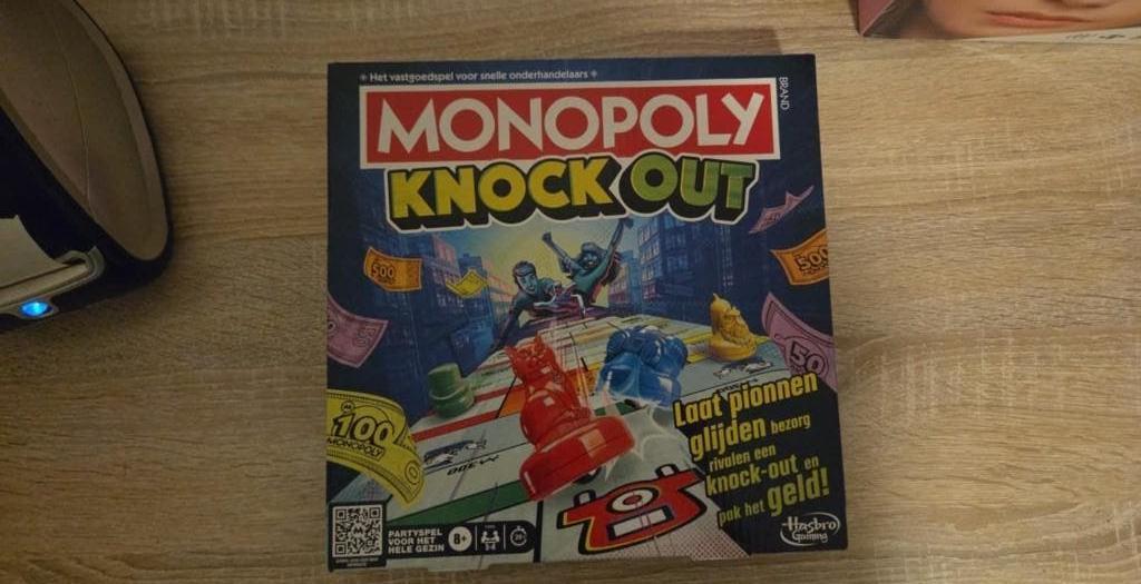 Monopoly Knockout Bordspel - Nederlands - Gezelschapsspel, Ophalen of Verzenden, Nieuw