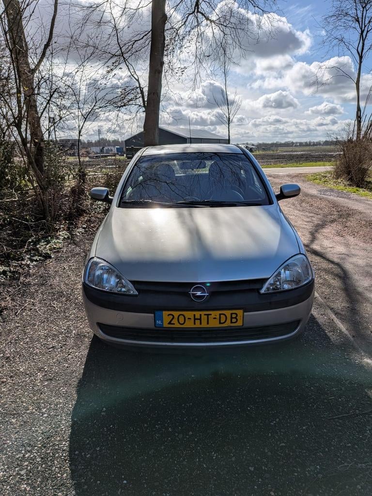 Opel Corsa Sport 1.4 I 16V 3D 2001 Grijs APK t/m September, Voorwielaandrijving, 40 €/maand, 4 cilinders, 1389 cc
