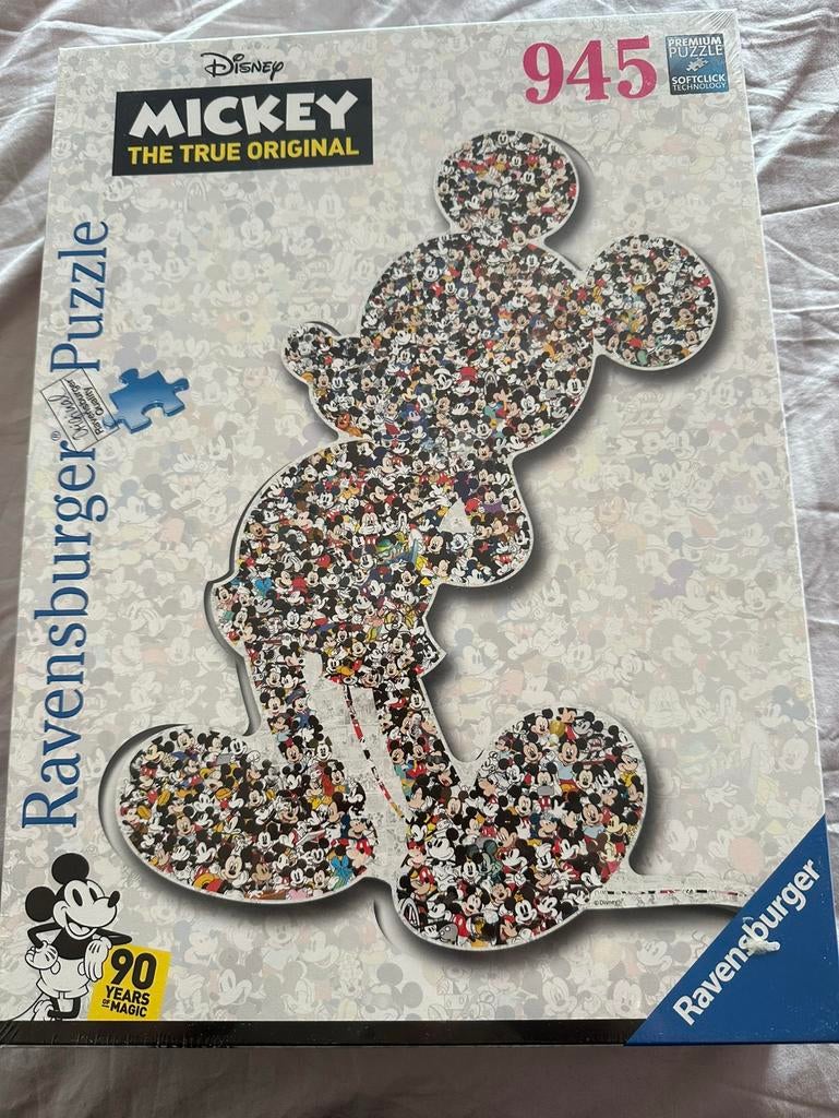 DIsney Mickey mouse 100 jaar, Hobby en Vrije tijd, Denksport en Puzzels, Ophalen of Verzenden, 500 t/m 1500 stukjes, Zo goed als nieuw