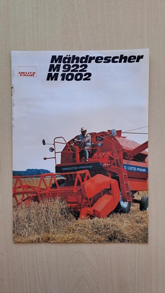 Oude folder DEUTZ FAHR Maaidorser M 922 en M 1002 Maaidorser, Ophalen of Verzenden, Zo goed als nieuw