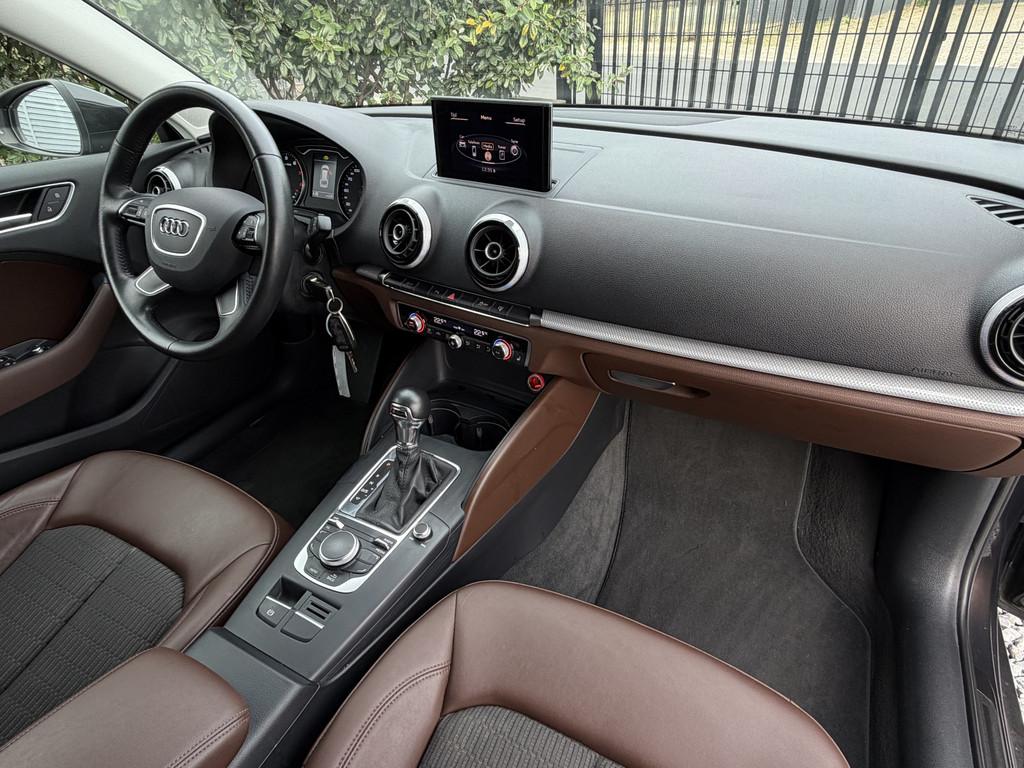 Audi A3 Sportback 1.4 TFSI Ambition S-Tronic Leer|Xenon|PDC|, Gebruikt, Huisgarantie, Leder en Stof, Onderhoudsboekje
