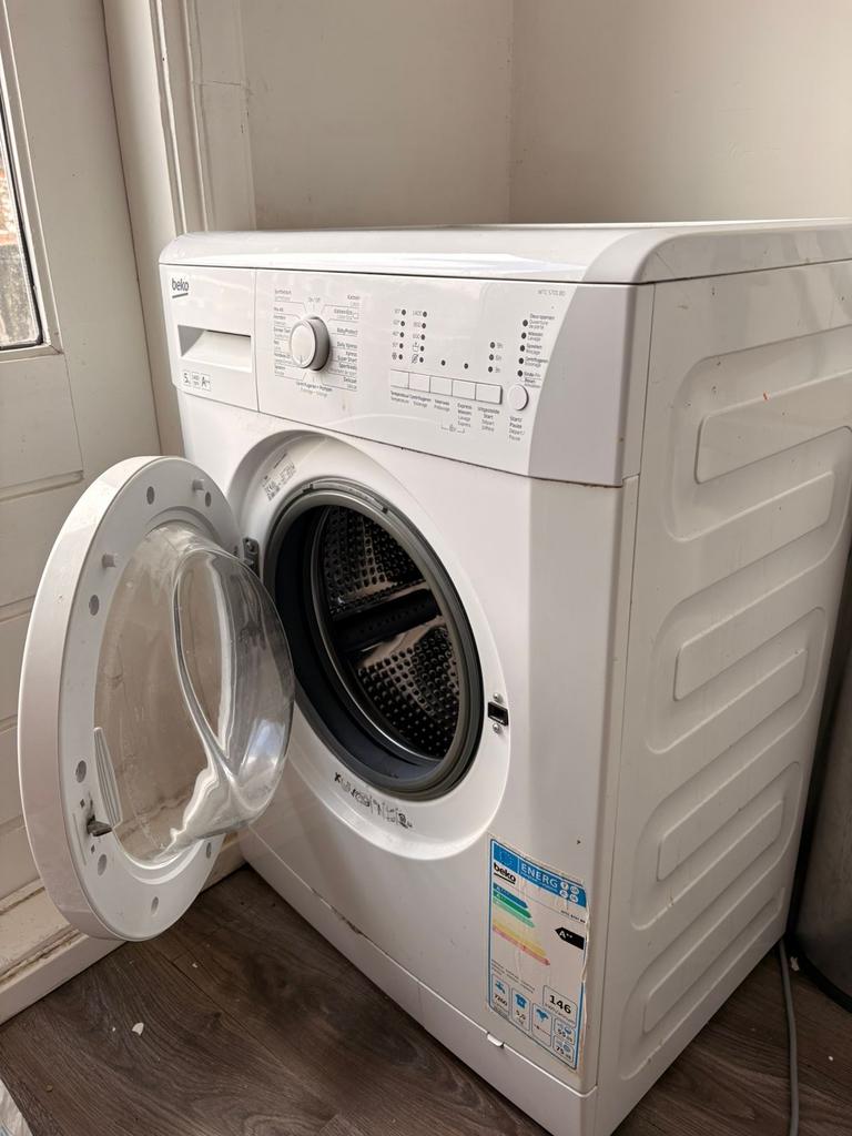 Beko Wasmachine 5kg, 1200 tot 1600 toeren, Gebruikt, 4 tot 6 kg, Ophalen of Verzenden