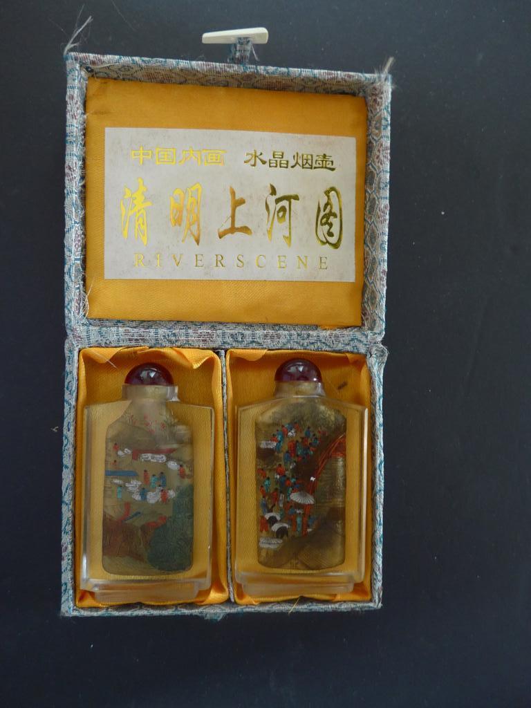 Chinese inside reverse painted snuff bottles " riverscene", Ophalen of Verzenden