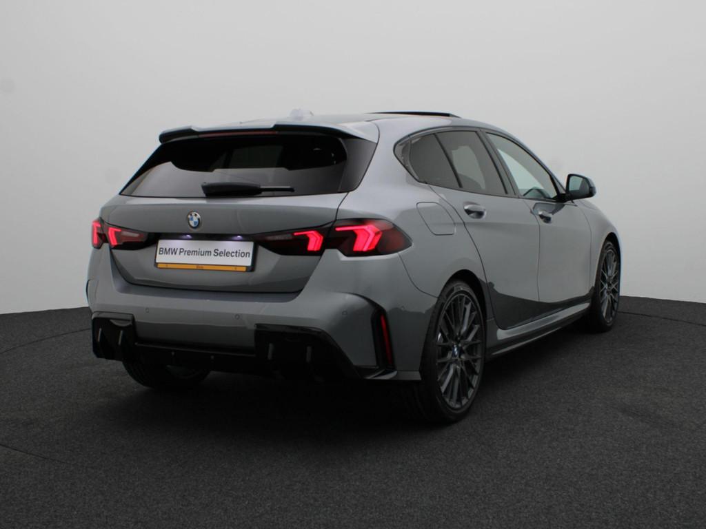 BMW 1 Serie 120 M Sportpakket Pro | Premium Pack | Comfort A, Stof, Met garantie (alle), Bedrijf, 19 km/l