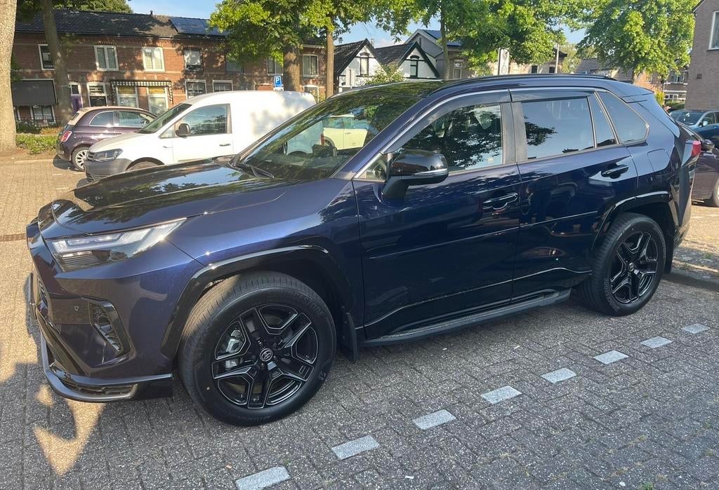 Toyota Rav4 2.5 Phev 306pk CVT AWD 7/2025 (17.000km), Automaat, Blauw, Vierwielaandrijving, Rav4